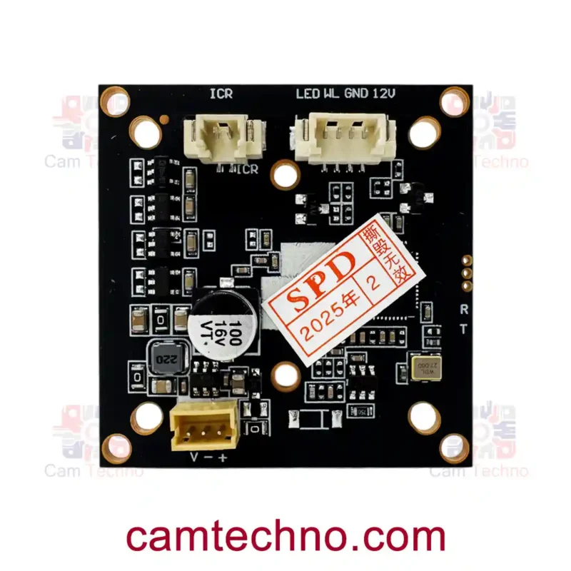 برد دوربین 5 مگاپیکسل AHD XC-836 با وارم لایت، نمای زاویه‌دار از سمت کانکتورها